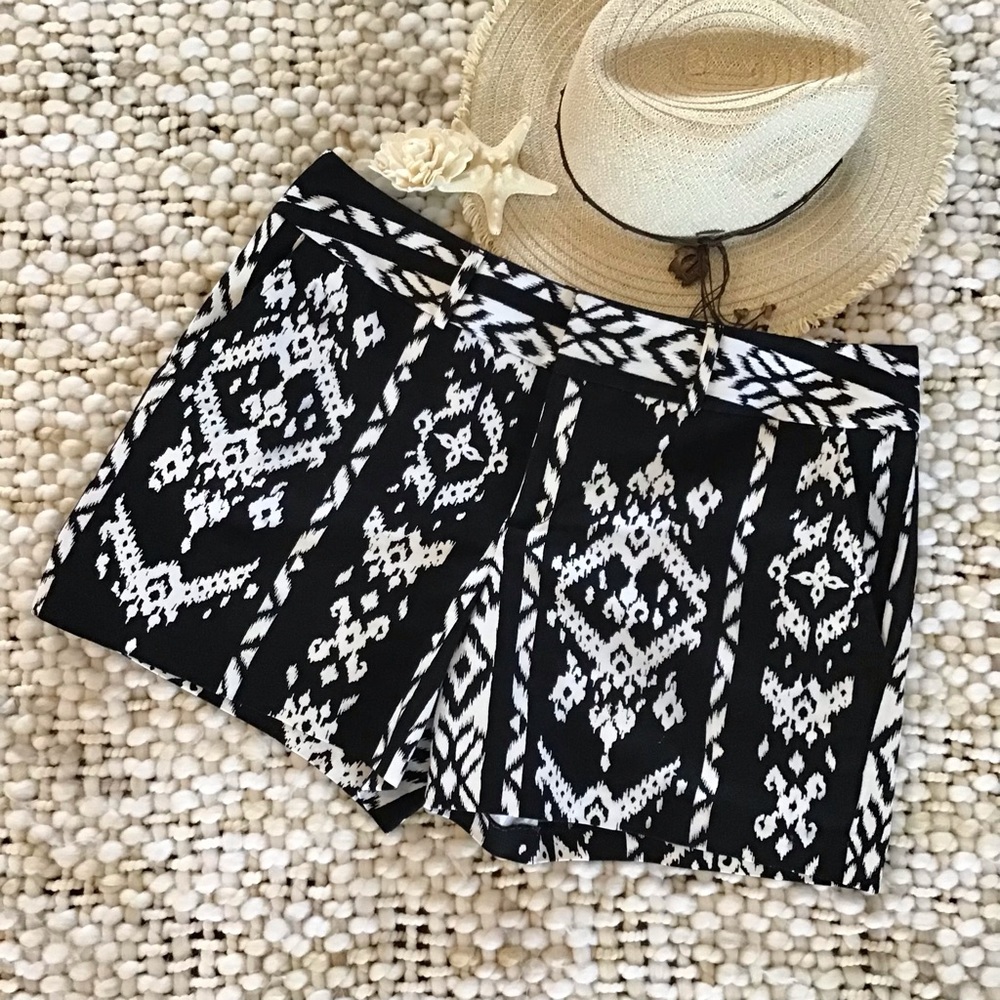 INC Beach Black/White Ikat Shorts Size 12, EUC